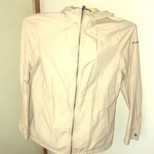 Lightweight 🧥 Columbia jacket for women